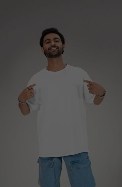 Men’s white oversized t-shirt – minimal everyday style by SAMIO